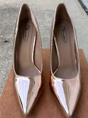 No Doubt Rose Gold Chrome Mirror High Heel Patent Pointed Toe Stilettos Size 7